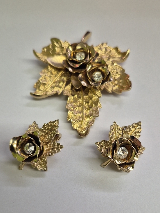 Coro Jewelry - Vintage Coro Gold-Tone Rose Leaf Brooch and Clip Earring Set with Clear Stones